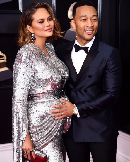 chrissy-teigen-pregnant-grammys-instagram-baby-boy-john-legend