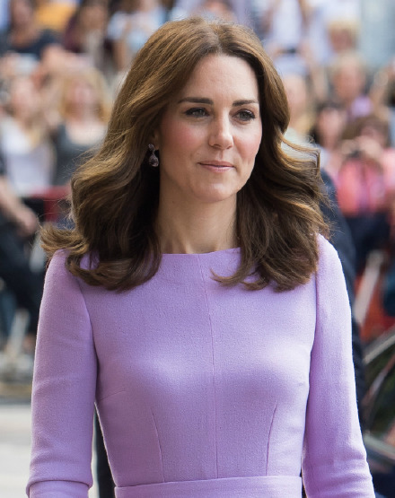 kate-middleton-hair-style-lob-bob-donation-kids-cancer