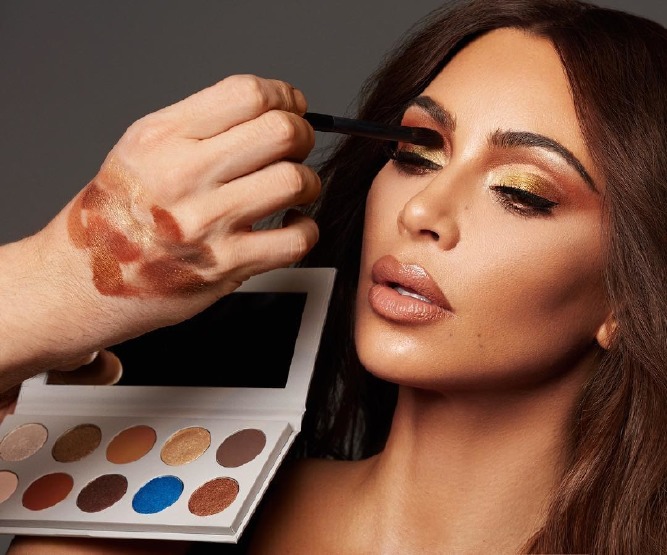 mario-dedivanovic-kim-kardashian-make-up-kkw-beauty-collection-eyeshadow-lipstick
