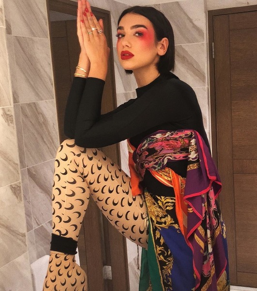 dua-lipa-instagram-mirror-selfie-red-lipstick-blush-beauty