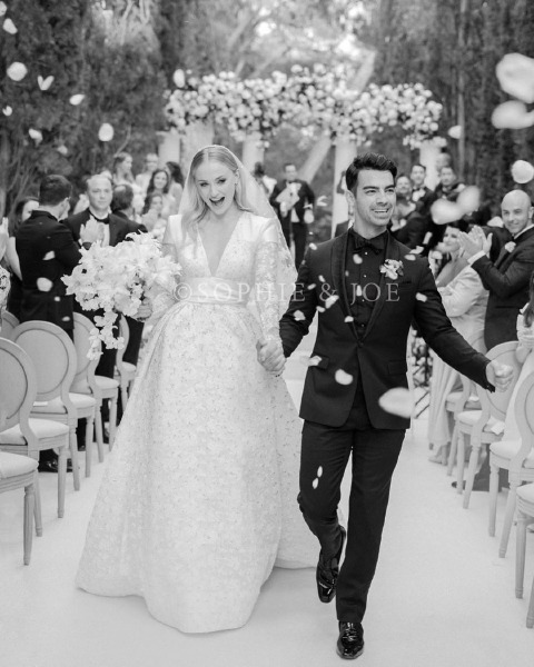 sophie-turner-wedding-joe-jonas-bride-bridal-gown-dress